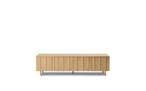 Normann Copenhagen Rib Aparador Bajo Roble