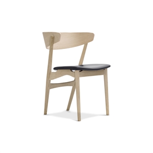 Sibast Furniture No 7 Silla de Comedor Roble Aceitado Blanco y Cuero Negro