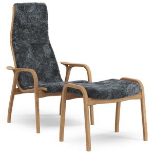 Sillón Lamino Sueco con Reposapiés Alto en Roble Aceitado/carbón/piel de Oveja