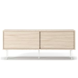 Mueble de TV Decotique Vogue con patas, 136 cm, roble pigmentado blanco/ Blanco